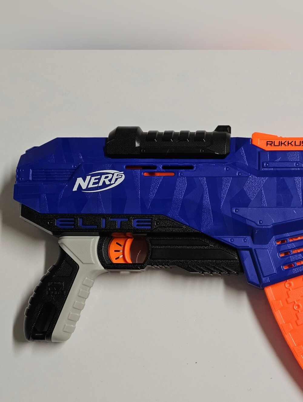 Nerf N-Strike Elite Rukkus ICS-8 Blaster 2017 – 8 Darts Included